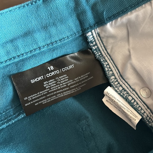 Blue Amanda Slimming Jeans Gloria Vanderbilt NWT Size 18 Short - Picture 8 of 10